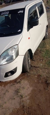 suzuki-wagon-r-2016-big-13