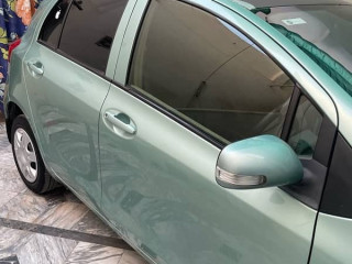 toyota-vitz-2010