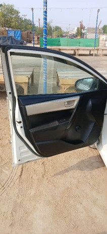 toyota-corolla-xli-2016-converted-to-gli-2-3-piece-minor-touchup-big-2
