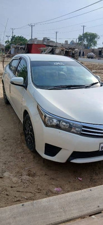 toyota-corolla-xli-2016-converted-to-gli-2-3-piece-minor-touchup-big-7