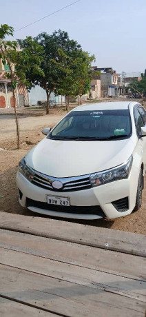 toyota-corolla-xli-2016-converted-to-gli-2-3-piece-minor-touchup-big-5