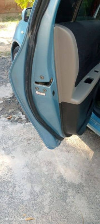 toyota-vitz-20062012-big-1
