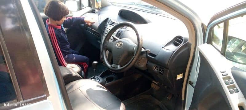 toyota-vitz-20062012-big-2