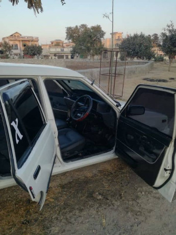 daihatsu-charade-1985-big-12