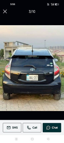 toyota-aqua-2016-big-2