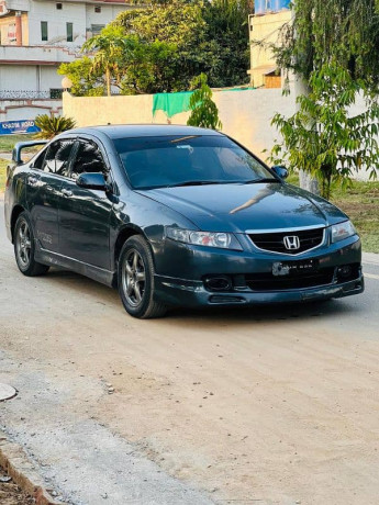 honda-accord-cl8-in-excellent-condition-big-15