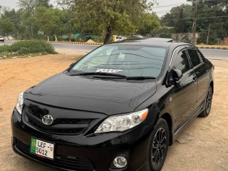 toyota-altis-grande-2012