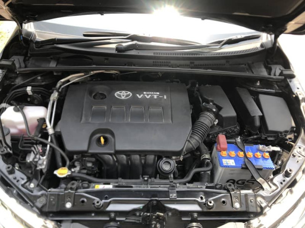 toyota-altis-grande-big-10