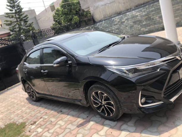 toyota-altis-grande-big-4
