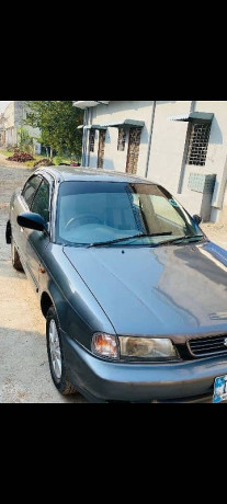 suzuki-baleno-1999-big-1