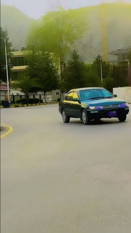 toyota-corolla-xe-1994-big-4