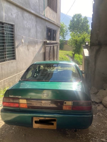 toyota-corolla-xe-1994-big-10