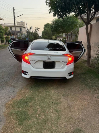 honda-civic-oriel-18-i-vtec-cvt-2021-big-11
