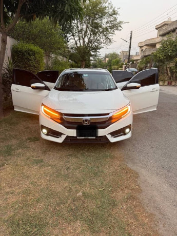 honda-civic-oriel-18-i-vtec-cvt-2021-big-12