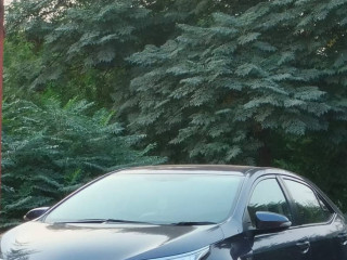 toyota-corolla-altis