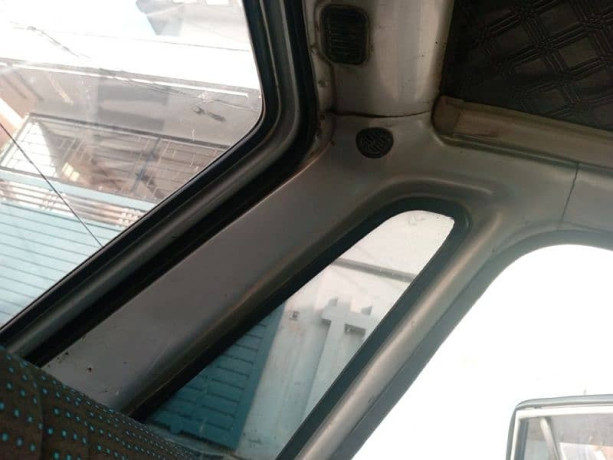 suzuki-mehran-vxr-2005-big-11