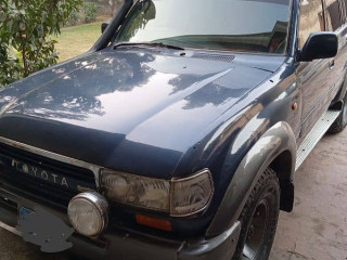 toyota-land-cruiser-1989