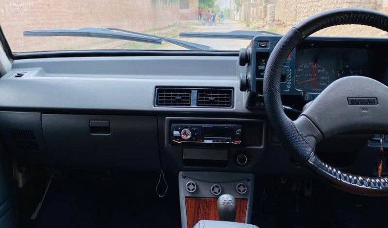 suzuki-mehran-vxr-2017-big-4