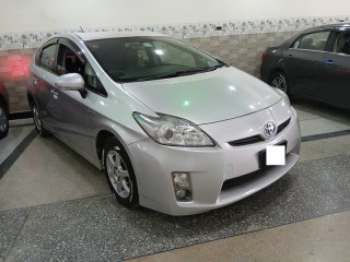 toyota-prius-2010-2015
