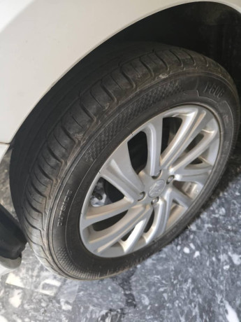 suzuki-swift-gl-cvt-big-3