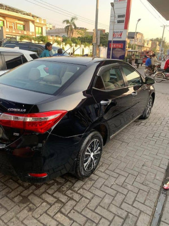 toyota-corolla-xli-2019-big-4