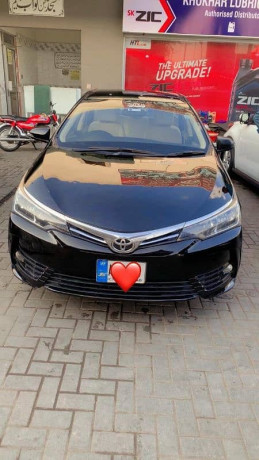 toyota-corolla-xli-2019-big-9
