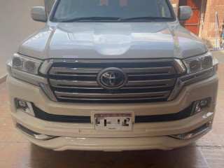 toyota-land-cruiser-zx-2015-bumper-to-bumper-geniune