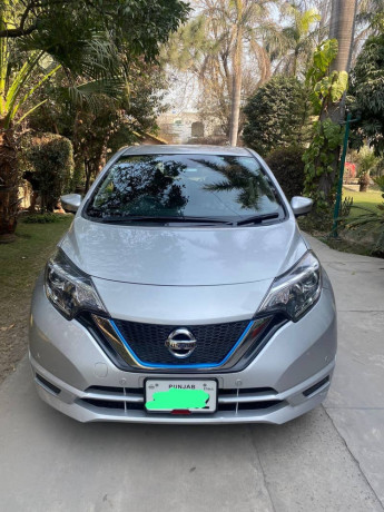 nissan-note-e-power-big-10