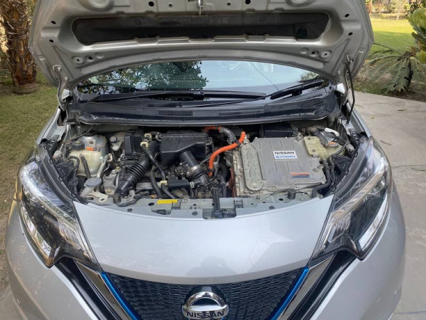 nissan-note-e-power-big-2