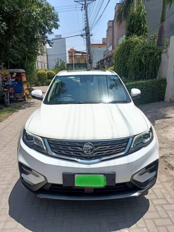 proton-x70-premium-fwd-2022-big-0