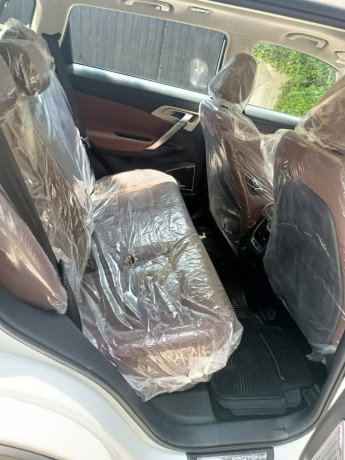proton-x70-premium-fwd-2022-big-12