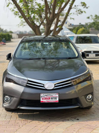 toyota-corrolla-grande-18-2017-model-big-1