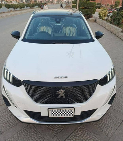 peugeot-2008-allure-2022-fwd-12l-turbo-charge-big-10