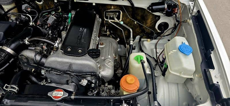 suzuki-jimny-2019-turbo-hud-shape-1328cc-sale-in-gujranwala-big-15