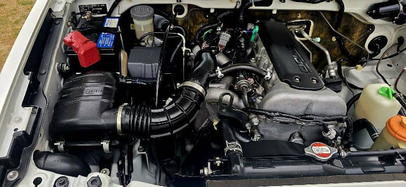 suzuki-jimny-2019-turbo-hud-shape-1328cc-sale-in-gujranwala-big-14