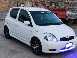 toyota-vitz-2003