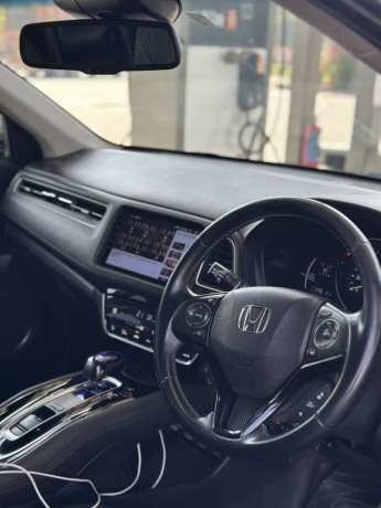 20172122-honda-vezel-z-package-big-8