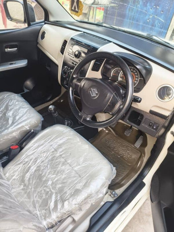 suzuki-wagon-r-2018-big-5