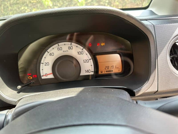 suzuki-alto-2024-big-9