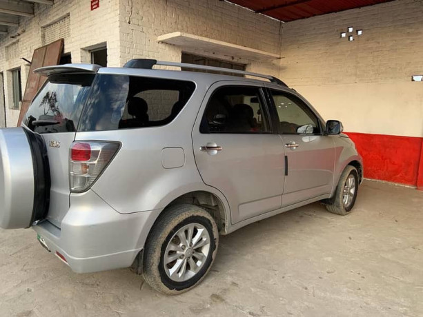 daihatsu-terios-2013-big-3