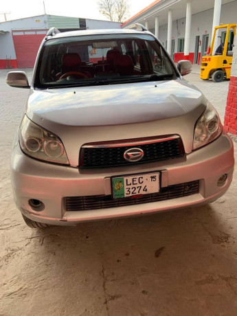 daihatsu-terios-2013-big-7