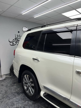 toyota-land-cruiser-v8-ax-package-big-9