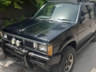 mitsubishi-nissan-double-cabin-44-powerful-engine