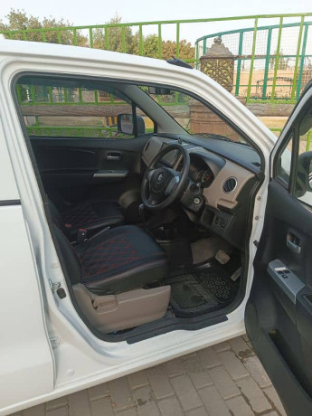 suzuki-wagon-r-2023-big-1