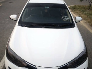 toyota-yaris-13-ativ-cvt-2021