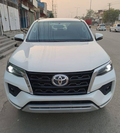 toyota-fortuner-sigma-2021-big-0