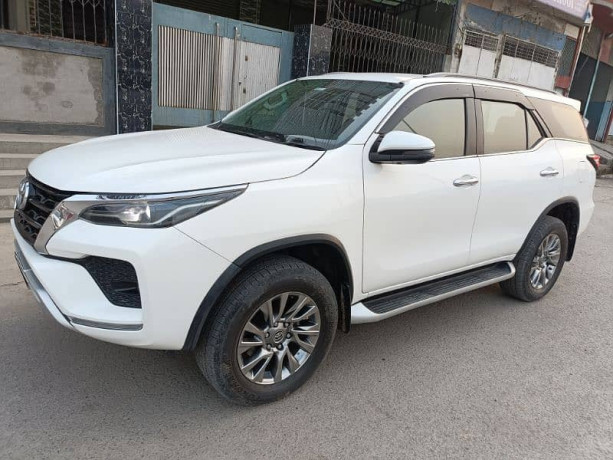 toyota-fortuner-sigma-2021-big-5