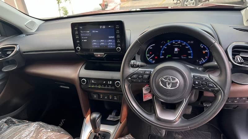 toyota-yaris-cross-big-1