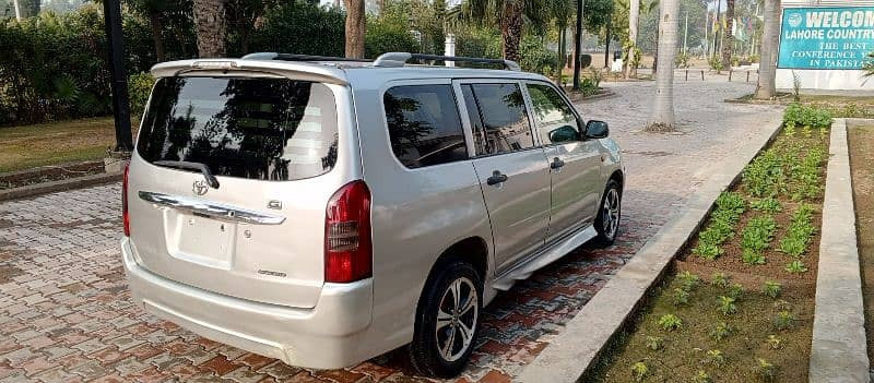 toyota-probox-2012-big-5