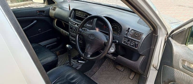 toyota-probox-2012-big-7